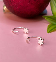 Load image into Gallery viewer, Sterling Silver Star Pull Through Earrings