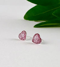 Load image into Gallery viewer, sterling silver pink glittery heart studs