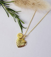 Load image into Gallery viewer, Gold Heart Necklace