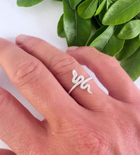 Load image into Gallery viewer, NEW! Sterling Silver Snake Ring