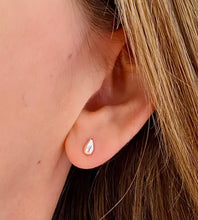 Load image into Gallery viewer, sterling silver small droplet studs on model