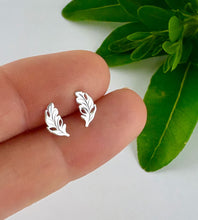 Load image into Gallery viewer, sterling silver feather stud earrings