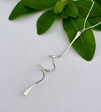 Load image into Gallery viewer, sterling silver handmade twist necklace