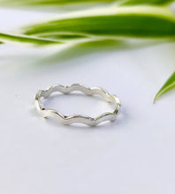 Load image into Gallery viewer, Sterling Silver Wave Ring