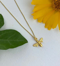 Load image into Gallery viewer, Gold Bee Necklace