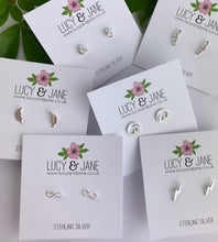 Load image into Gallery viewer, Surprise Earring Treatbox