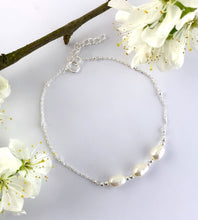 Load image into Gallery viewer, Sterling Silver Pearl Bracelet